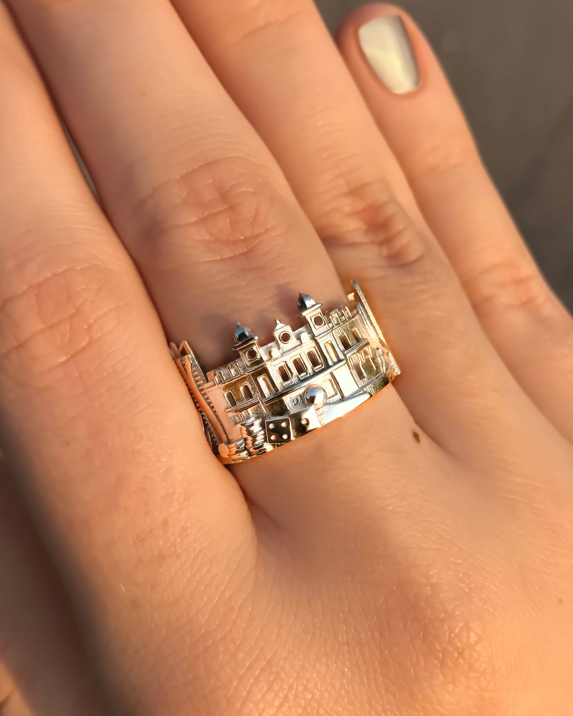 Cityscape Ring Monte Carlo in 14K/18K Gold